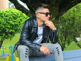 Cam livejasmine KevinToro